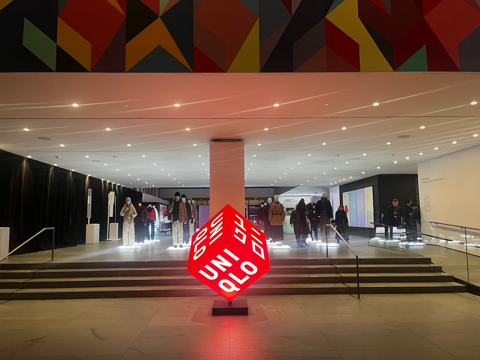 Uniqlo LifeWear x Moma
